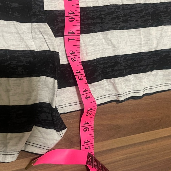 ⛄️CLEARANCE⛄️ 🌟2x HOST PICK🌟 Lularoe duster vest - Picture 14 of 14